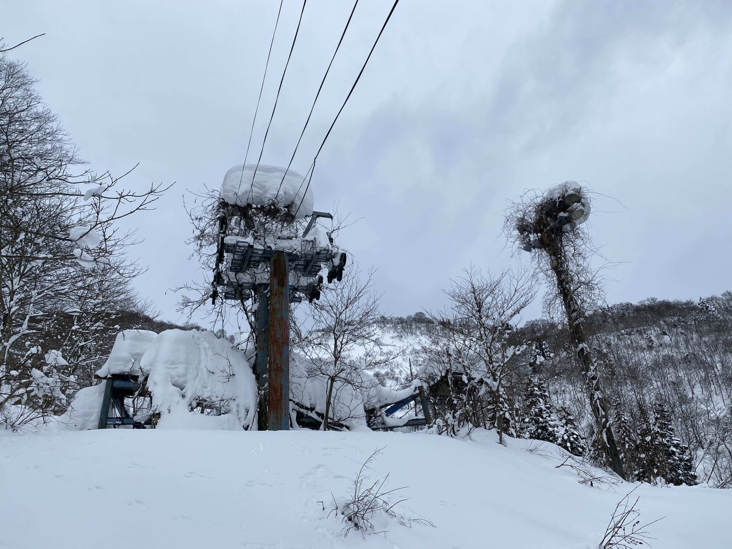 OMサンタの森スキー場跡地 リフト