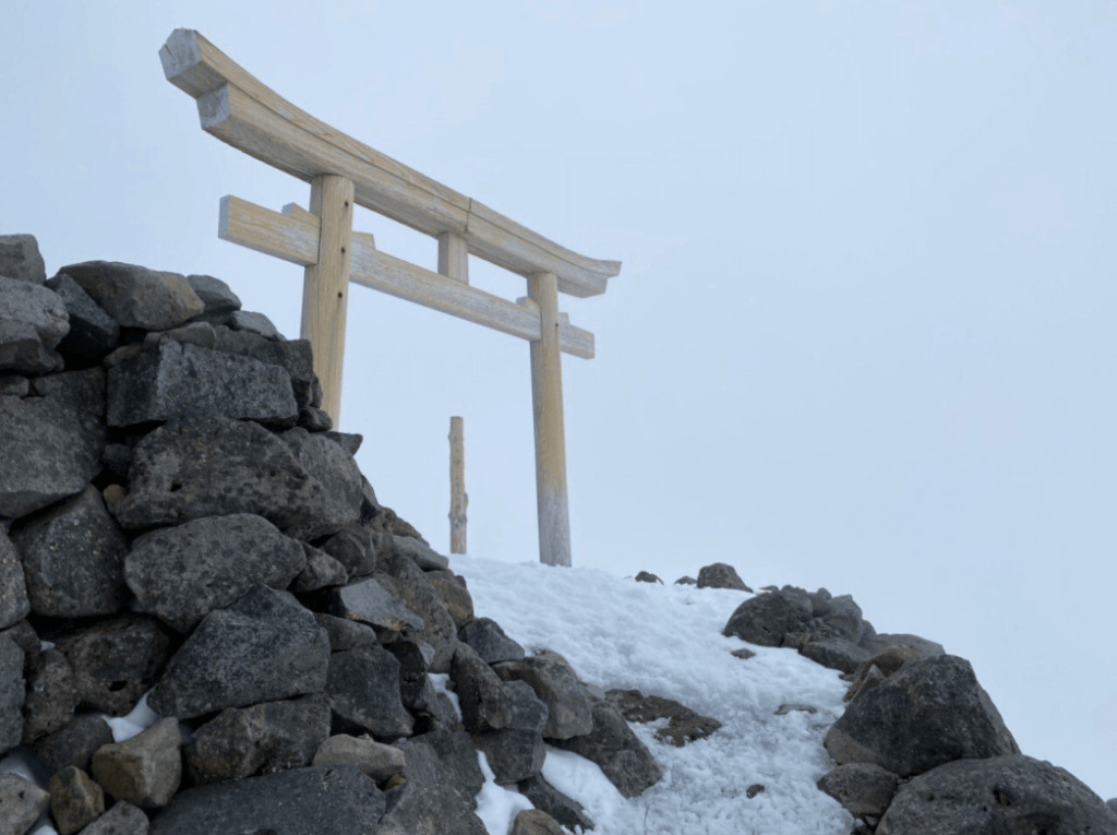 乗鞍岳 頂上 鳥居