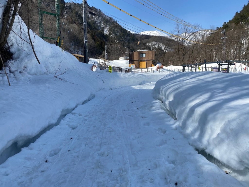 白馬乗鞍岳BC 金山沢 二俣 除雪終了点